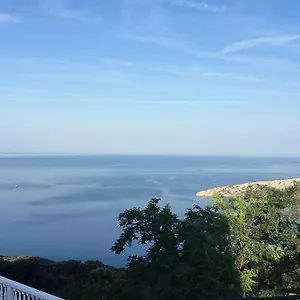 Apartman Ustrine Ustrine